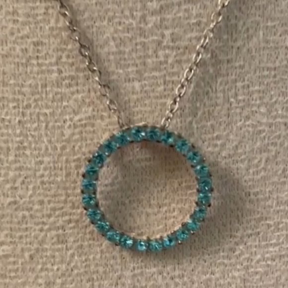 Blue Crystal Circle Necklace - Picture 4 of 4